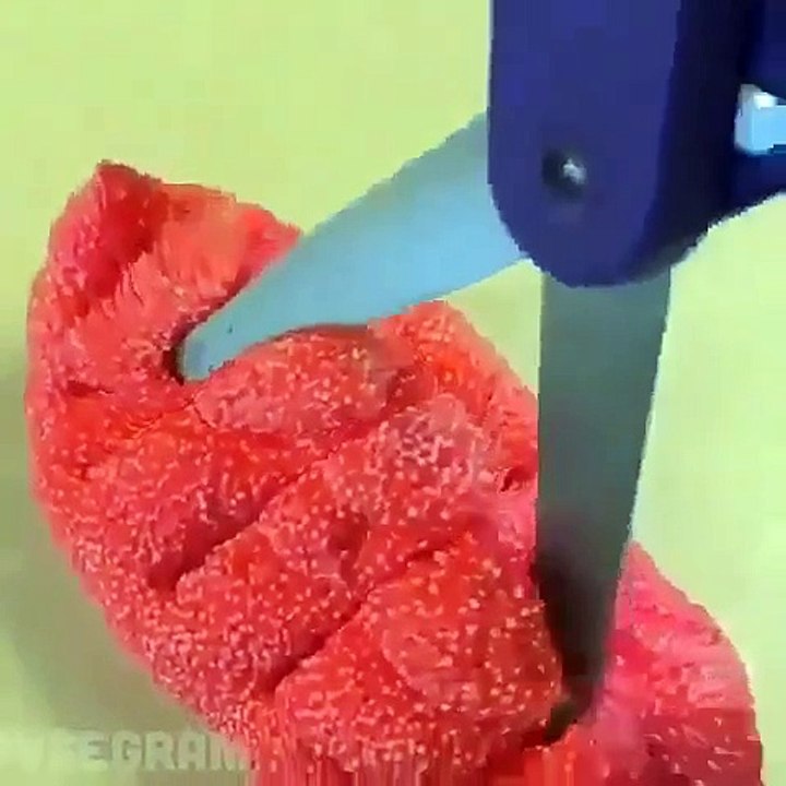 Wow this is so fun to watch! By  #colors #cool #amazing #fun #satisfying #pink #foam #science