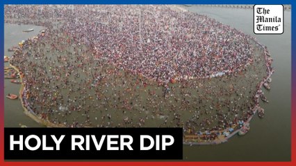 Devotees take final holy dip of India's Kumbh Mela festival
