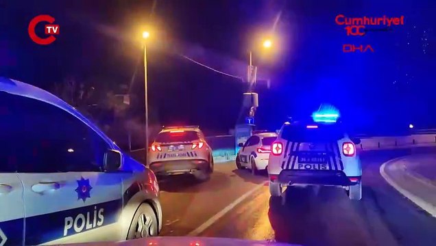 Beşiktaş'ta korkutan yangın: 2 ahşap bina alev alev yandı!