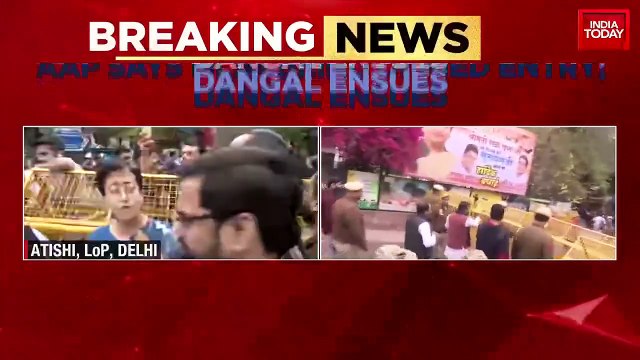 High drama outside Delhi Assembly as suspended AAP MLAs denied entry