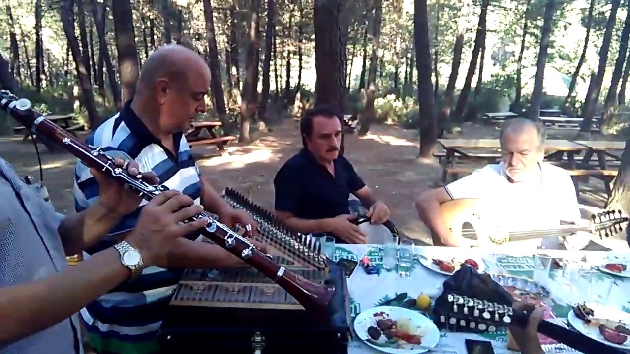Orman fasıl ekibi...Aydos,,,kanun selçuk ateşyak.
