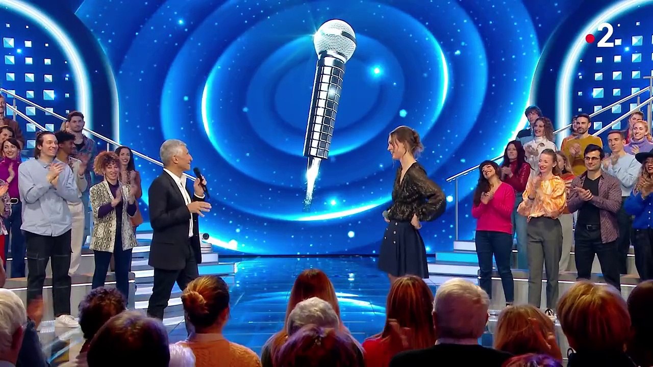 N'oubliez pas les paroles : Fanny dévoile sa passion et déclenche un fou rire en plateau