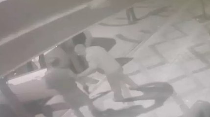 Bağcılar’da restoranda silahlı saldırı: 2 yaralı