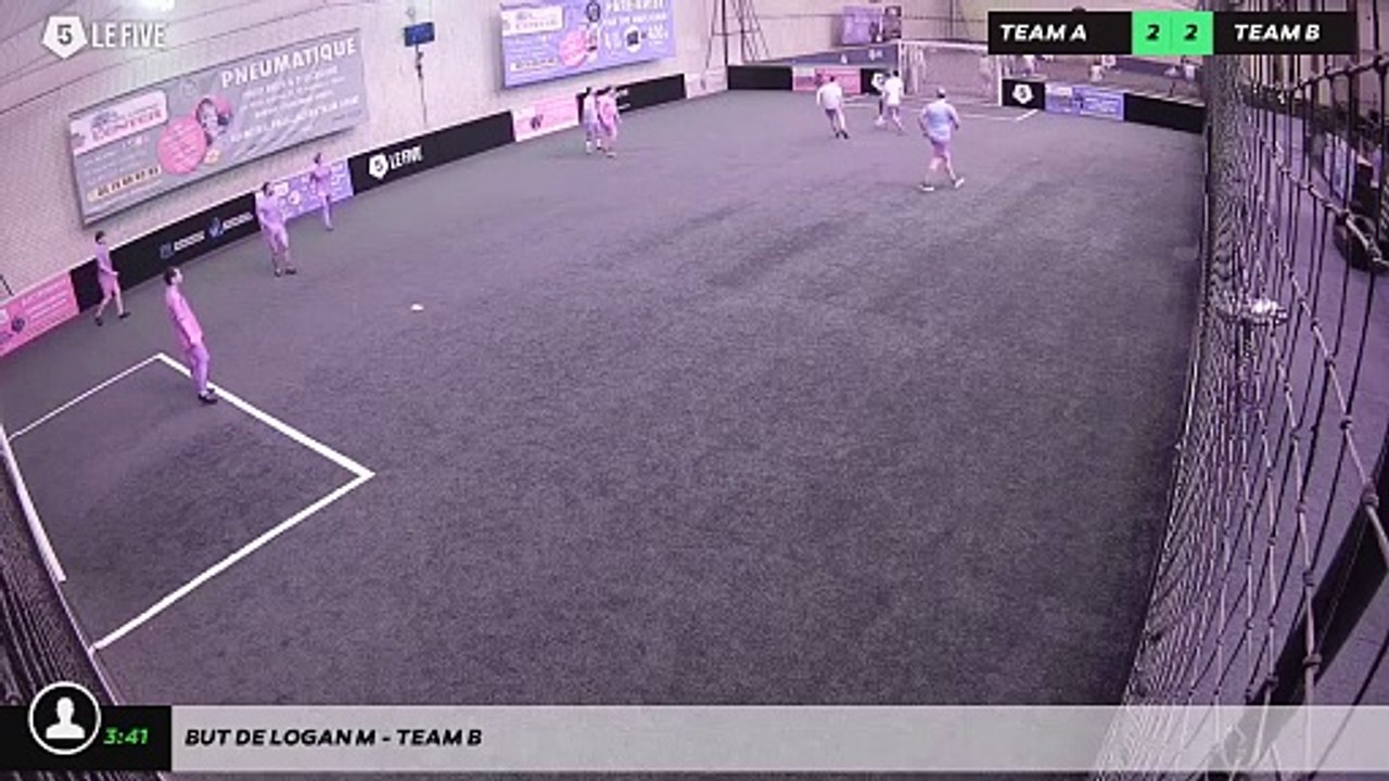 But de Logan M - Team B