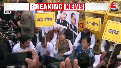 दिल्ली में हाई वोल्टेज ड्रामा! पुलिस से हुई आतिशी की बहस, देखें VIDEO