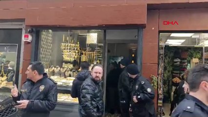 Balıkesir'de maskeli ve silahlı kuyumcu soygunu