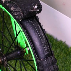 Super quick and easy bicycle tire repair! 🚲🛞