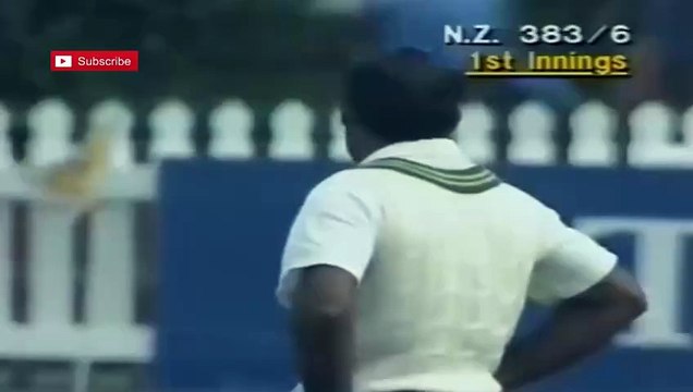 Rizwan-uz-Zaman Took a Unbelievable Catch of Richard Hadlee in 2nd Test Match 1988-89