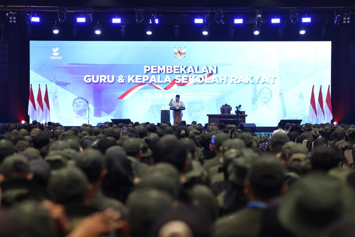 Prabowo ke Guru Sekolah Rakyat Siapkan Generasi untuk Putus Kemiskinan