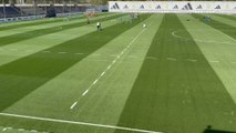 Xabi Alonso explica el reparto en parcelas del campo de entrenamiento