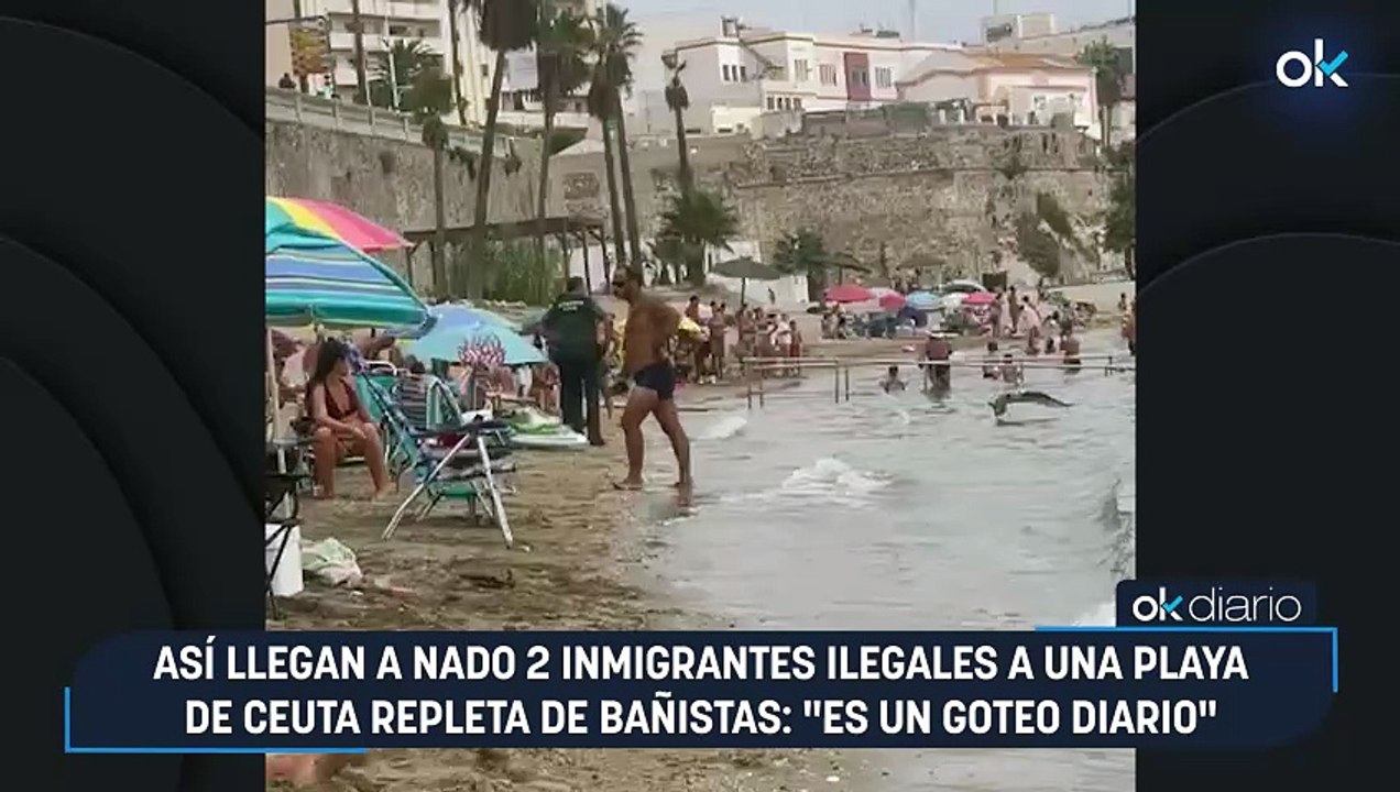 Así llegan a nado 2 inmigrantes ilegales a una playa de Ceuta repleta de bañistas: "Es un goteo diario"