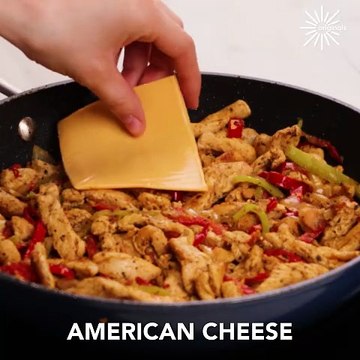 An easy recipe for delish chicken tacos! 🌮😋