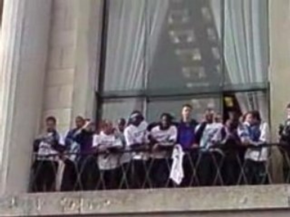 hac 17 05 08 Arrivé des joueurs sur le balcon