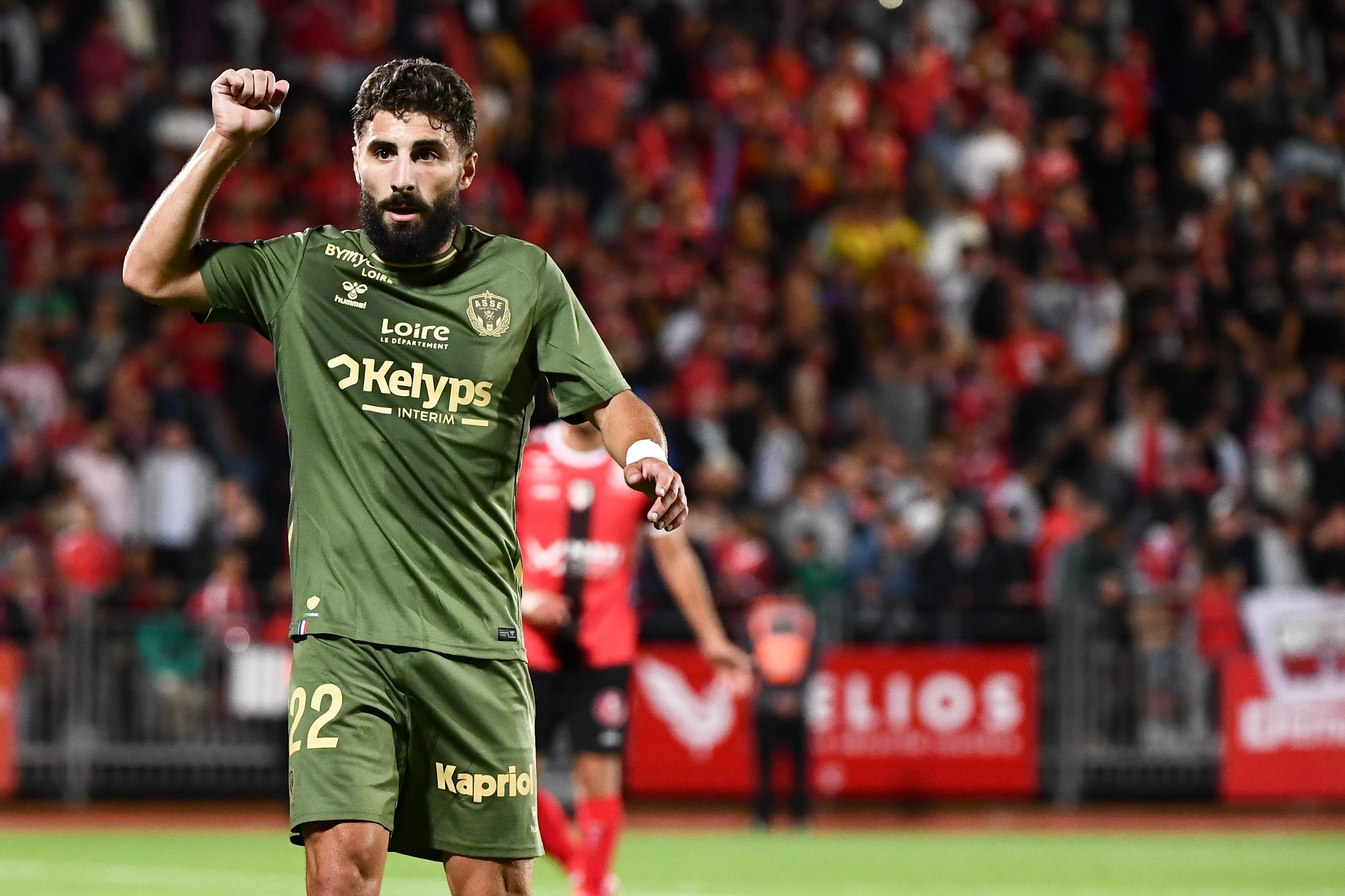 Ligue 2 : Saint-Etienne prend la tête après son court succès à Boulogne-sur-Mer