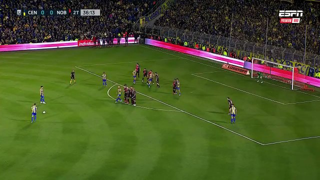 El golazo de tiro libre de Ángel Di María para darle el triunfo a Rosario Central ante Newell's