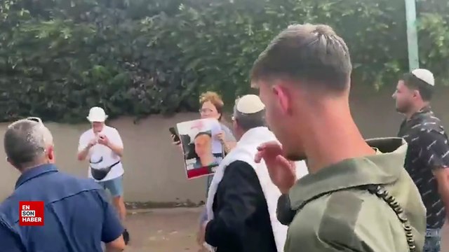 İsrailli bakan Ben Gvir, sinagoga giderken protesto edildi