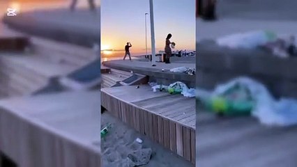 Platamona, la spiaggia ridotta a discarica dopo la movida: vetri e plastica ovunque alla Rotonda