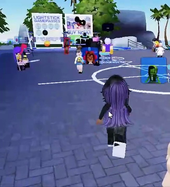 me dancing to jellyous!