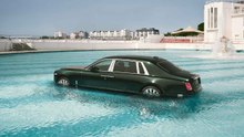 ✨🚘 Een Phantom van £500.000 belandt in het zwembad!