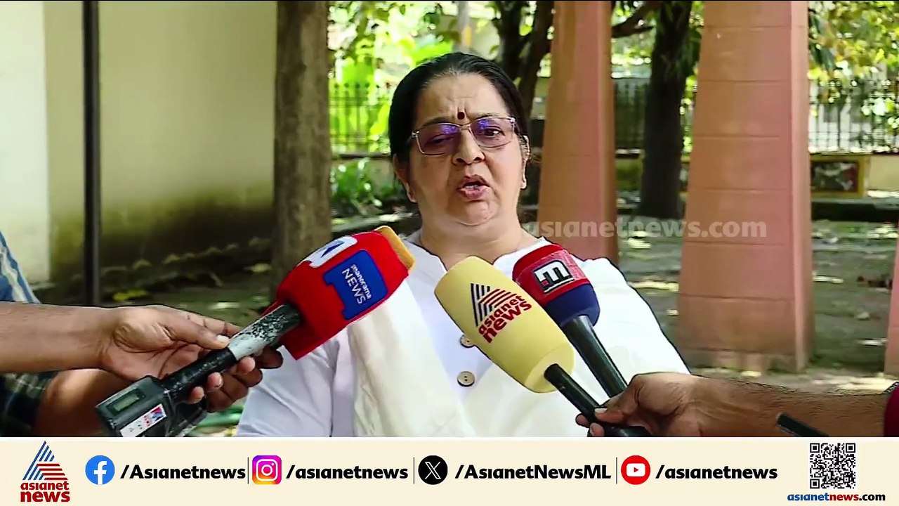 രാഹുലിൻ്റെ രാജി ആവശ്യപ്പെട്ട് കോൺഗ്രസ് നേതാക്കൾ; ശക്തമായ നിലപാടുമായി വനിതാ നേതാക്കൾ