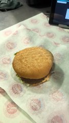 Hamburger with a 180g steak #Hamburger #SteakBurger #Delicious #FoodLovers #GourmetBurger