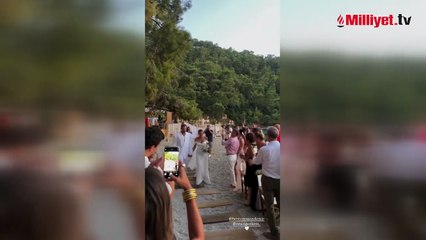 Bestemsu Özdemir ile Ersin Görkem evlendi! Gelinliğine beğeni yağdı