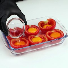 A hearty breakfast with eggs, tomatoes & cheese 🍅🥚