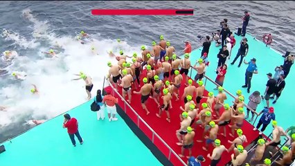 بیش از ۲۸۰۰ شناگر در تنگه بسفر استانبول از آسیا تا اروپا شنا کردند