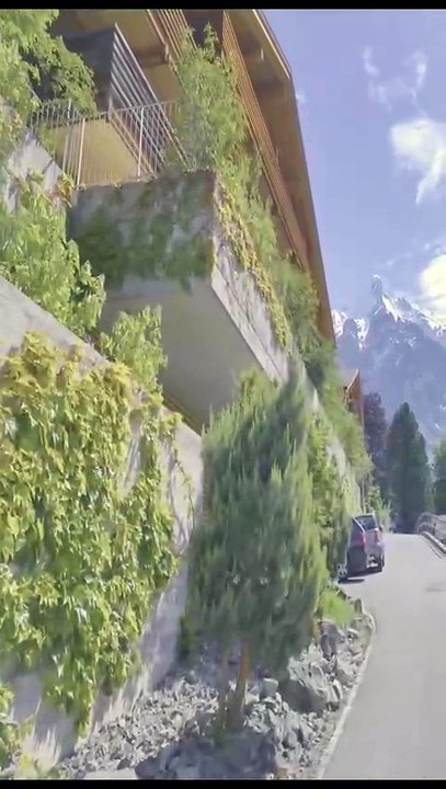 The Most Beautiful Village in Switzerland - Grindelwald Will Take Your Breath Away