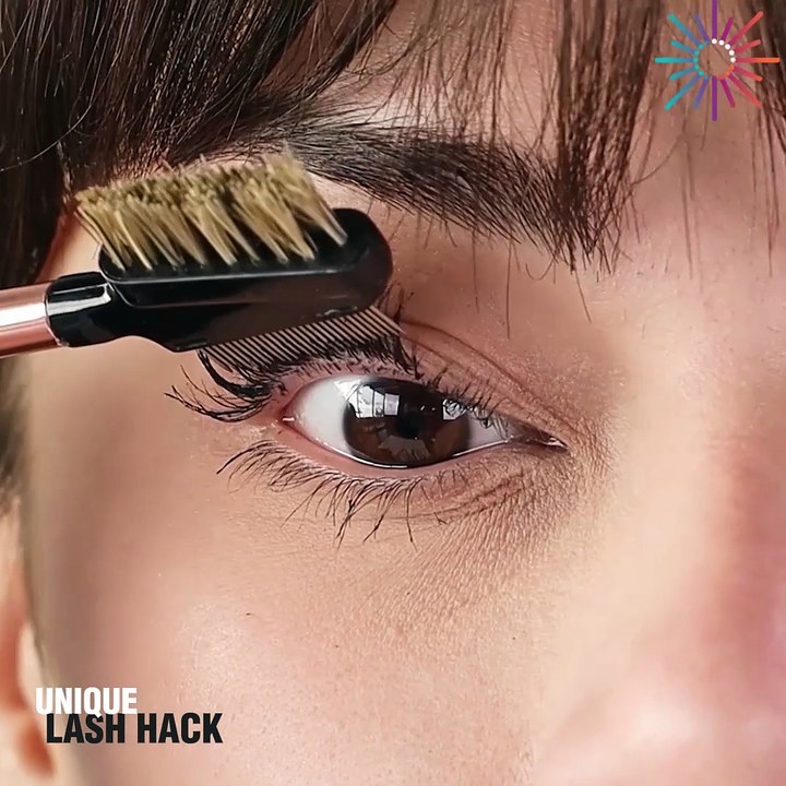 Get your lashes longer with this mascara hack😍