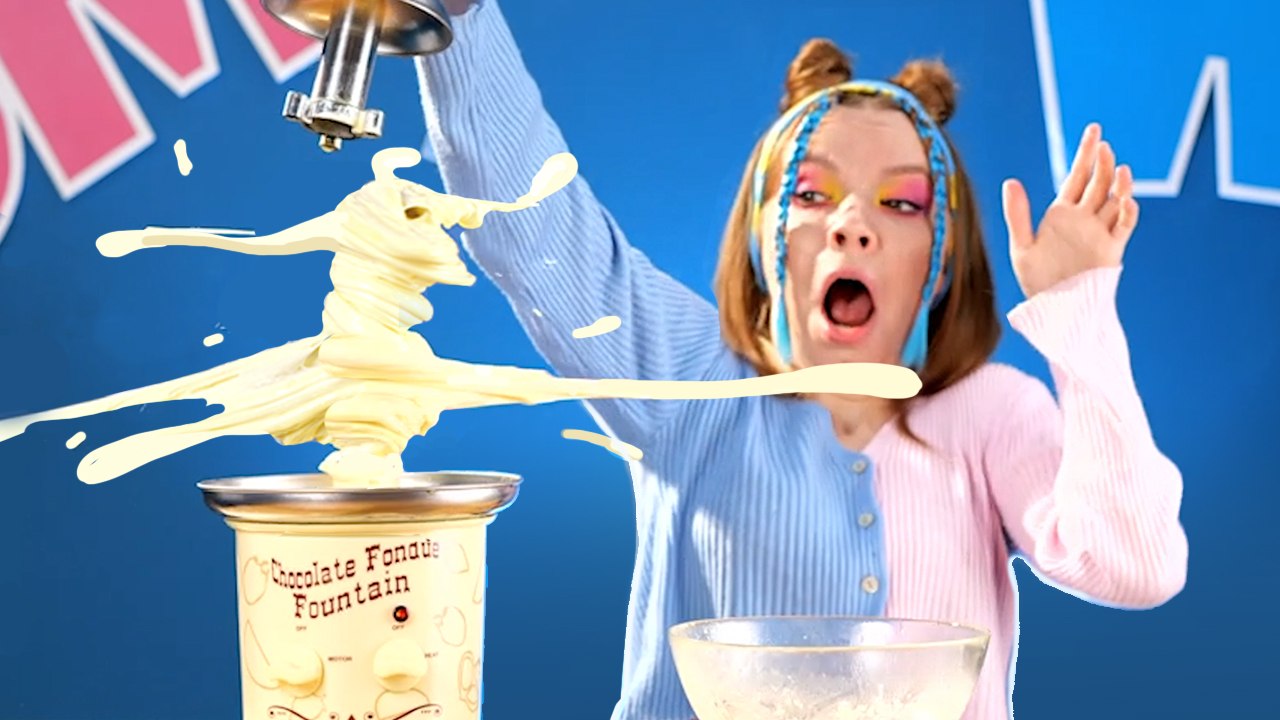 😅 Barista Skills Still Needed! Latte Art Gadget Test ☕✨