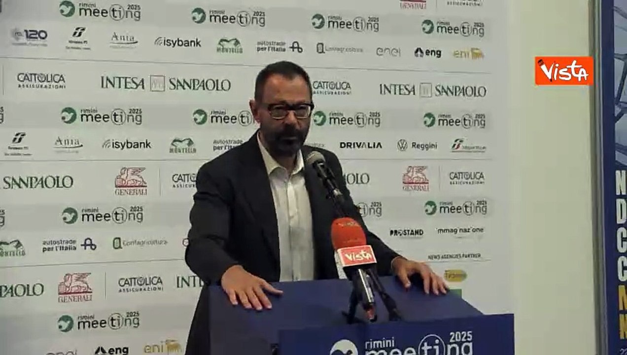 Patuanelli (M5s): Salvini su Macron? "Governo diviso su politica estera, non stupiscono toni forti"