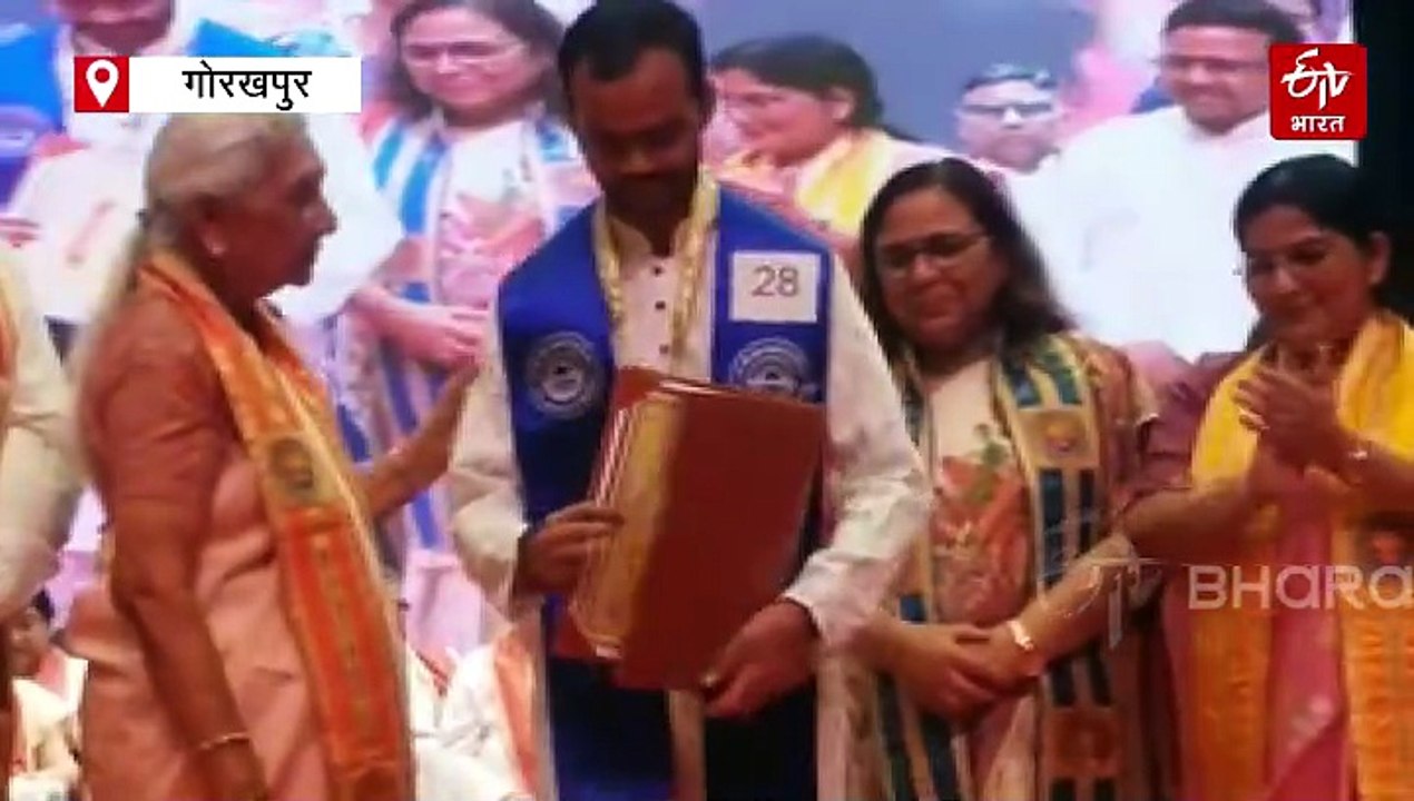 DDU का 44वां दीक्षांत समारोह; नौ गोल्ड मेडल हासिल कर आदित्य ने रचा इतिहास, पदक पाने वाले 75 मेधावियों में 56 छात्राएं