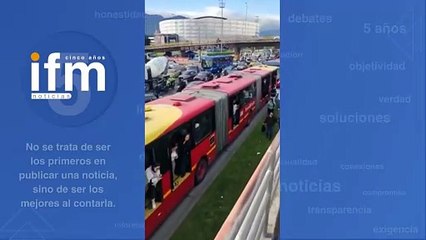 Movilidad en Bogotá colapsada por cuenta de un Transmilenio con fallas mecánicas