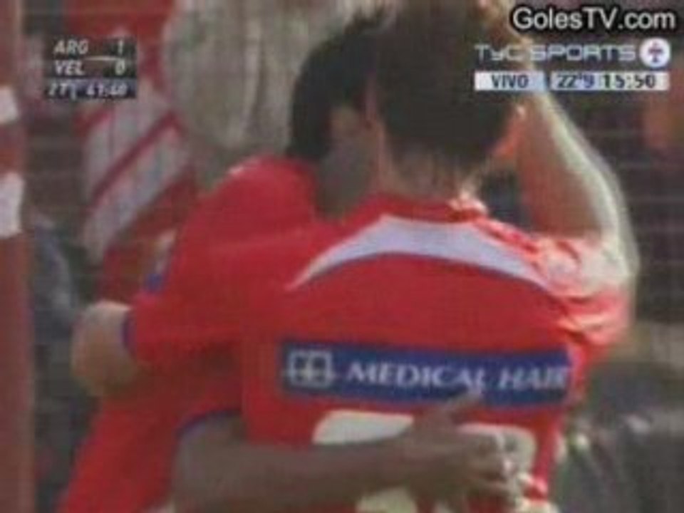 Argentinos Juniors 2-0 Velez Sarsfield (2-0 Pereira)