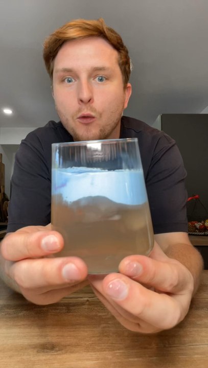 On teste la boisson Blue Ice Coconut ! Trop bon et super simple à faire 😍 J’avoue, j’ai envie d’ouvrir la noix de coco ahah 😂