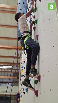 Celles : un mur d'escalade installé au hall sportif