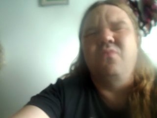 Kaikki Tuntuu Hyvältä Ja Kivalta