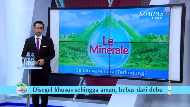 Akses Jembatan Putus, Warga di Sukabumi Gotong Keranda Seberangi Sungai | BERITA UTAMA