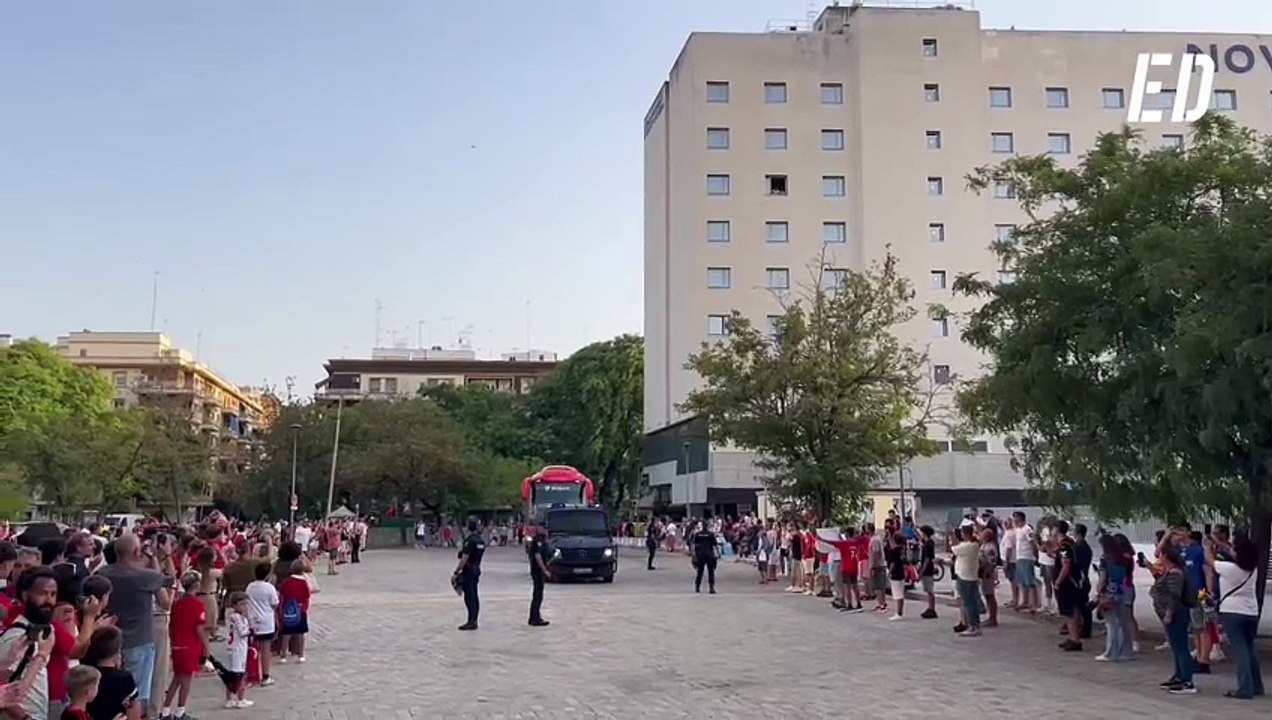 Llegada del autobús del Sevilla antes del partido Sevilla - Getafe