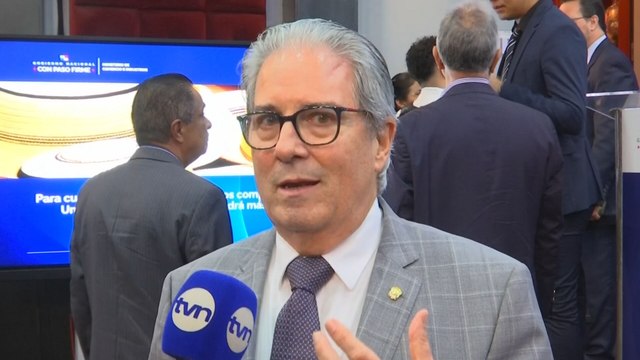 Gobierno y productores acuerdan actualizar normas para que el panameño sepa qué consume