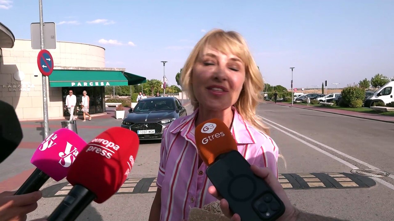 Cayetana Guillén Cuervo recuerda emocionada, y con la voz entrecortada, a Verónica Echegui: "Era luz"