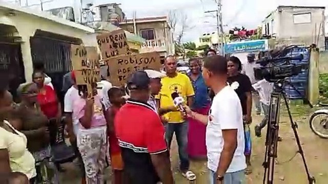 Vecinos de Valle del Este denuncian 20 años sin agua potable