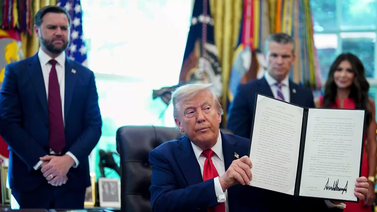 Trump Says DOJ Will Sue California ‘Pretty Soon’ Over Redistricting Proposal