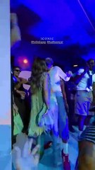 Bad Bunny le canta a Belinda en Puerto Rico
