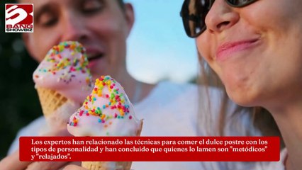 Las personas que lamen su helado son más románticas
