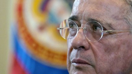 Expertos reaccionan a la renuncia de Álvaro Uribe a la prescripción de su caso