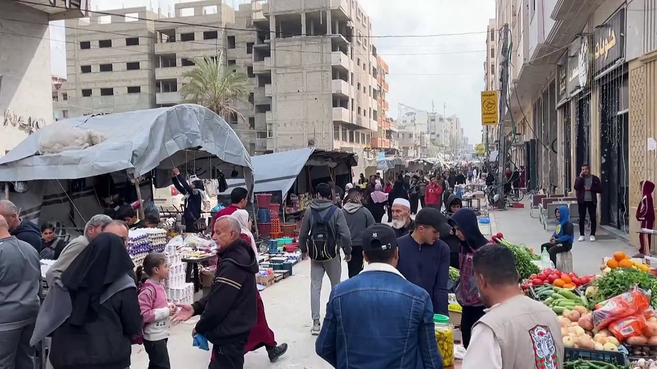 تفاؤل حذر لدى الفلسطينيين بعد تأييد القادة العرب لخطة إعادة إعمار غزة