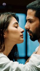 Pooja hedge hot lip lock scene