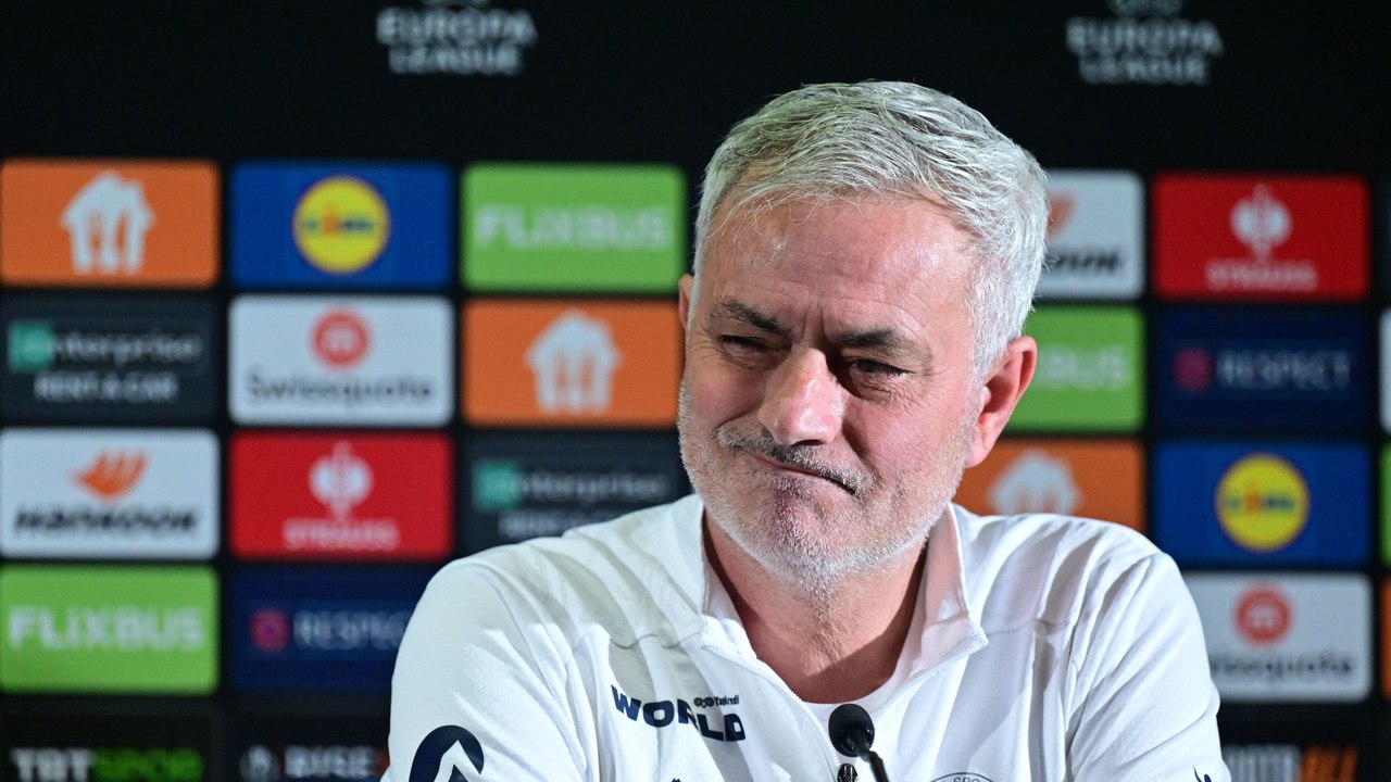 Trainer in Glasgow? Mourinho: 'Warum nicht?'